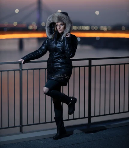 Duga jakna sa prirodnim krznom - Evangelija