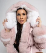 Baby roze parka sa krznom unutar kapuljače