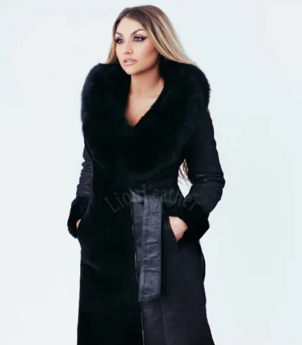 Monton sa prirodnim krznom - Mara